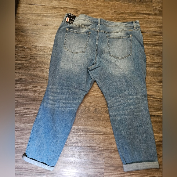 Inc Plus Boyfriend Tummy Control Jeans 20W - Picture 6 of 9